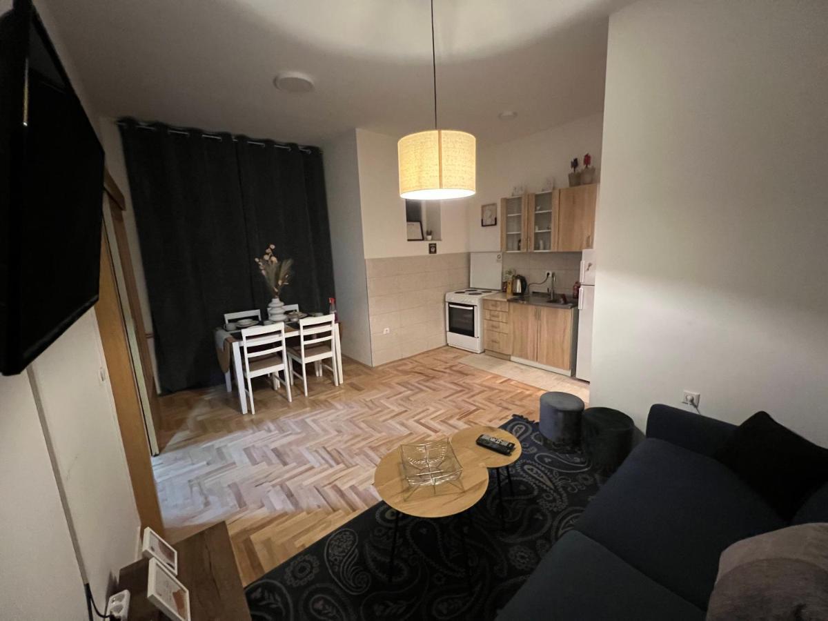 Le Royal Suites Sarajevo - City Center Bagian luar foto