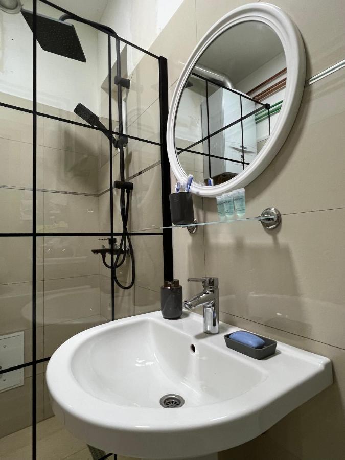 Le Royal Suites Sarajevo - City Center Bagian luar foto