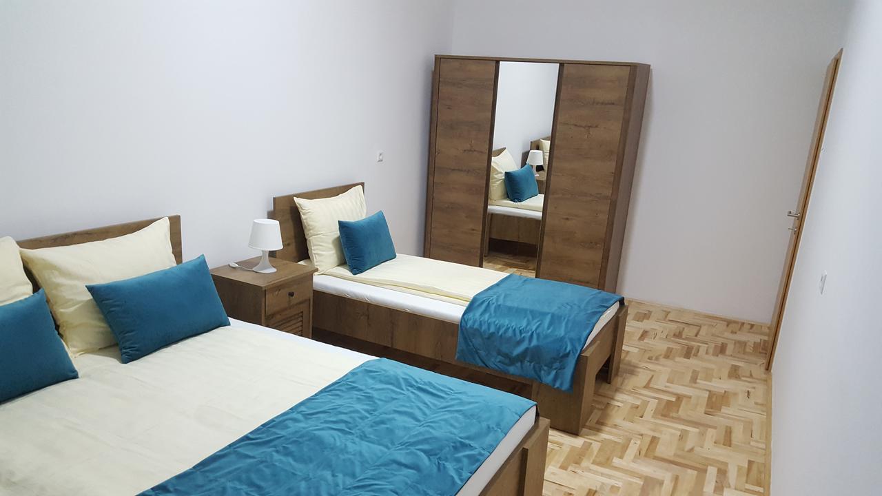 Le Royal Suites Sarajevo - City Center Bagian luar foto